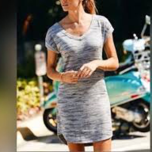 Athleta Dresses & Skirts - Athleta Energy gray marled roll sleeve dress